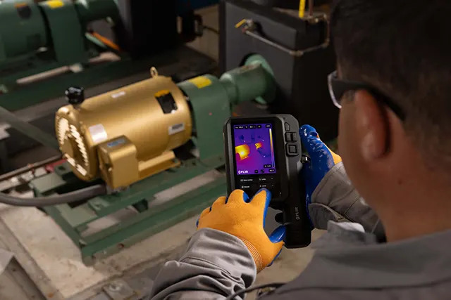 FLIR i65 di Lapangan